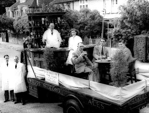 Mobile Bar © Wells & Co