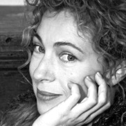 Alex Kingston