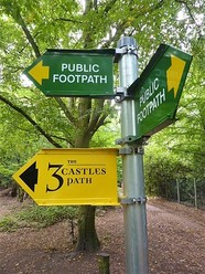 The Three Castles Path sign
