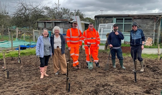 Rylands Shedz at their allotment