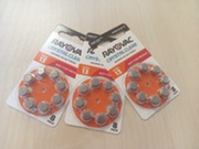 Cards of hearing aid batteries