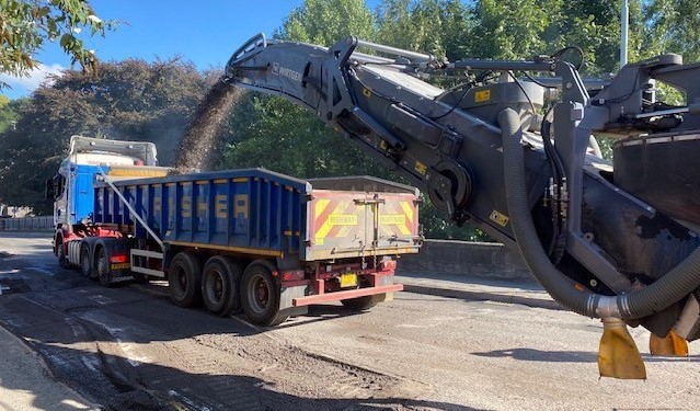 Resurfacing Rood Hill