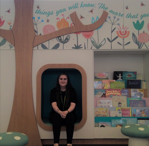 a day in the life of a library assistant