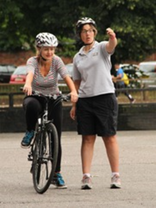 People cycling 