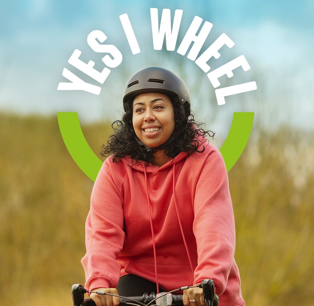 Yes_I_wheel_female_cyclist