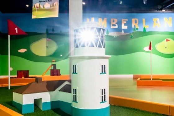 Mini golf exhibition