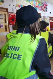Mini Police