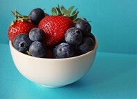 Strawberries & Blueberries (compressed)