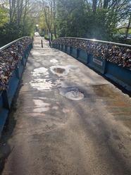 love locks bridge bakewell