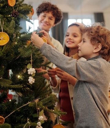 Family Decorating Christmas Tree - Correct Format