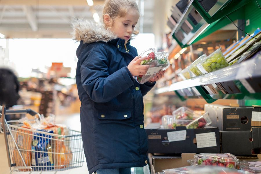 Child in supermarket