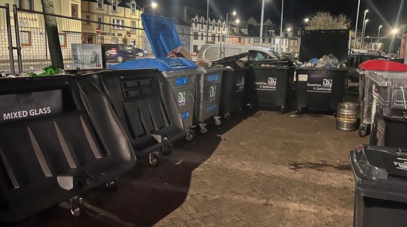 Oyster fest recycling.jpg