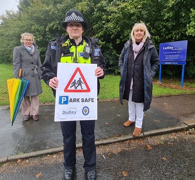  Sergeant Jenni Griffin, of West Midlands Police, with Councillor Ruth Buttery and Councillor Karen Shakespeare