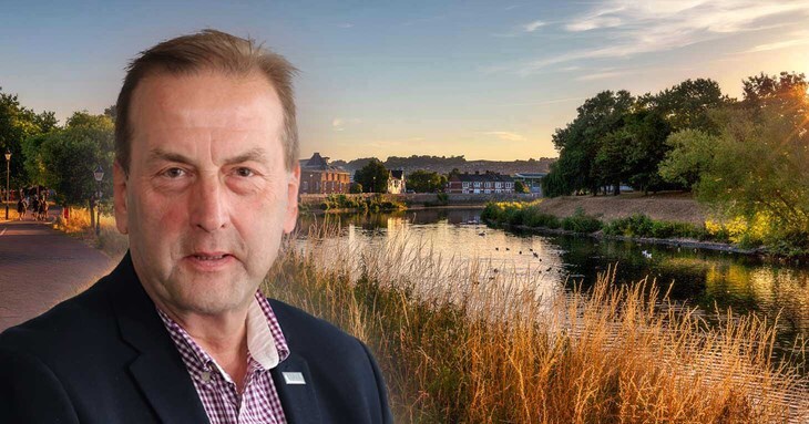 Council Leader Phil Bialyk