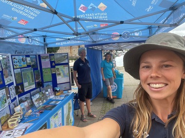 Imo Katie and Julie doing a pop-up