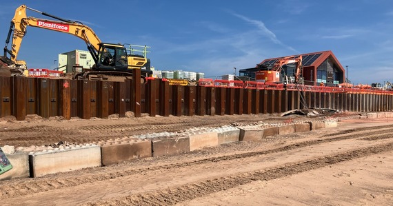 Photo of the sheet piles installed along Exmouth seafront