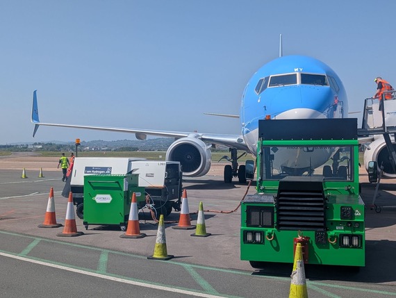 Exeter Airport trials green hydrogen aircraft turnaround