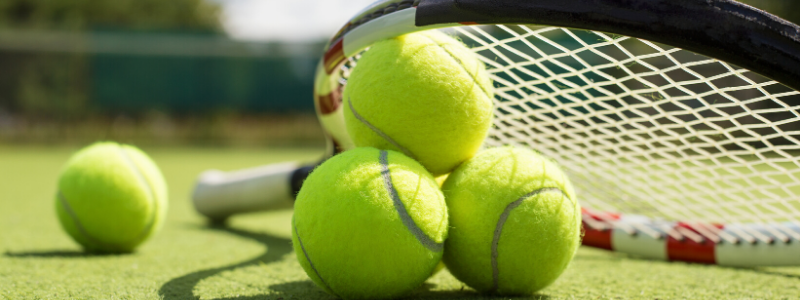 Tennis racket and tennis balls