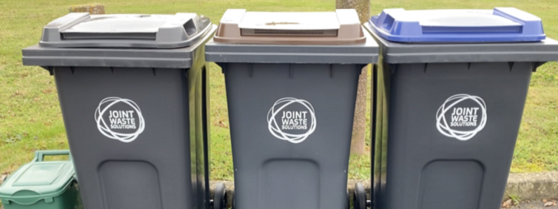 wheelie bins 