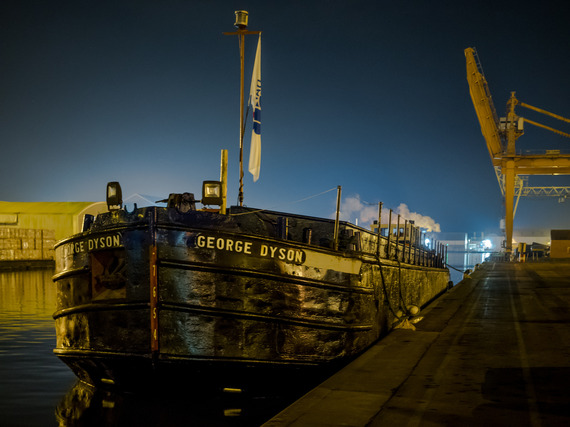 Picture of the barge George Dyson