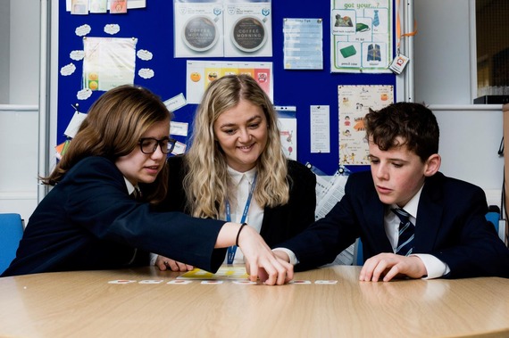 senco_kirsty_woodhead_meeting_with_students_at_the_market_weighton_school