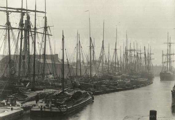 Historic photograph of the docks at Goole.