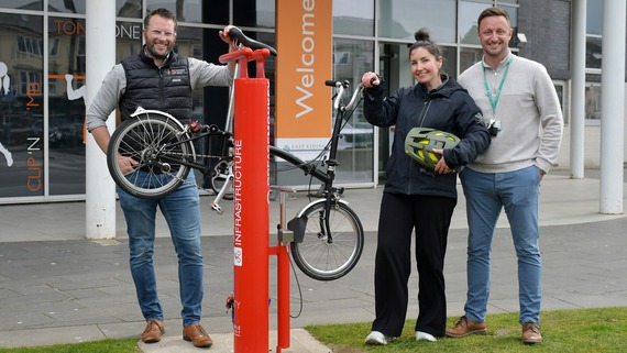 Cycle repair station