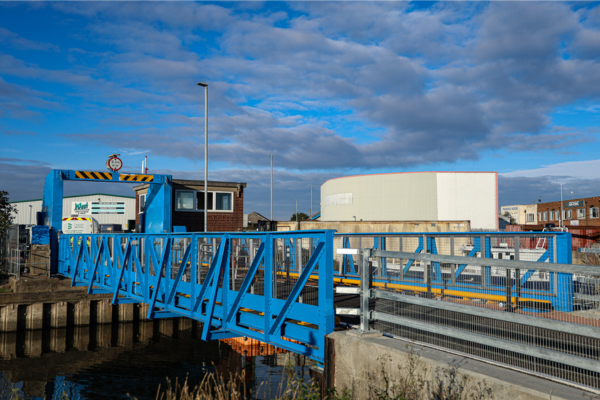 Weel bridge