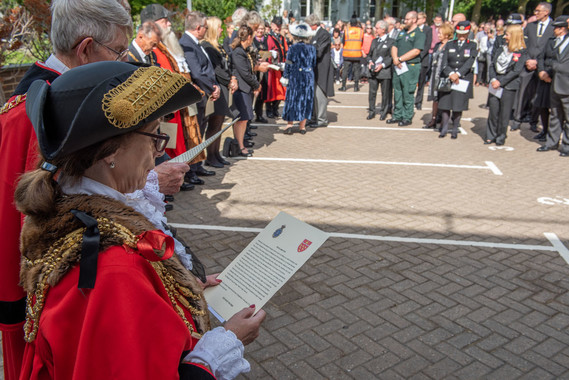 Proclaiming the new King at County Hall