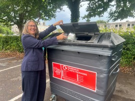 Plastic recycling bin