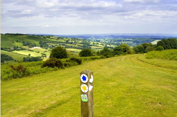 A walking path sign in the Herefordshire countryside