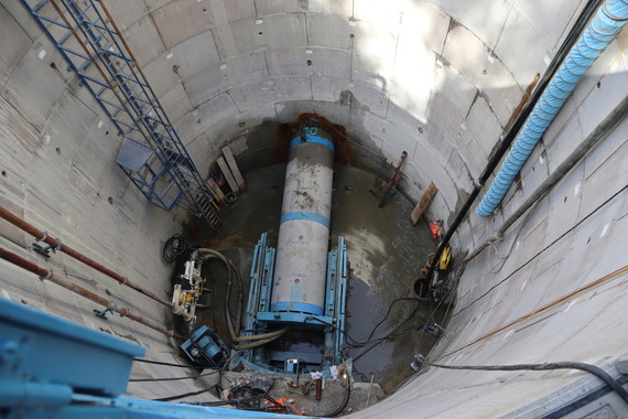 M25 junction 10 - Ade Florence tunnel boring machine in the launch chamber September 2023-min