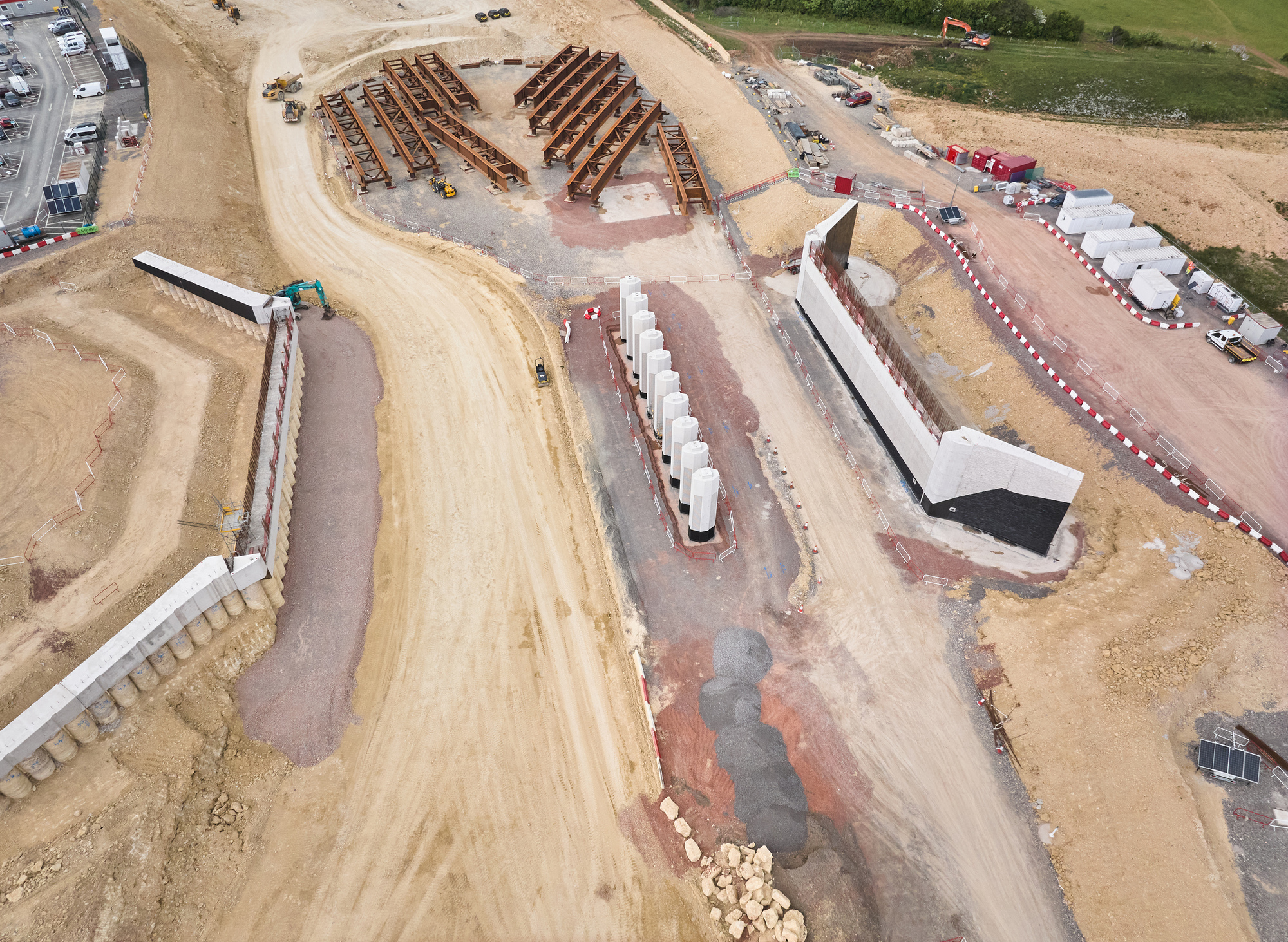 Work continues at the new Gloucestershire Way Crossing 