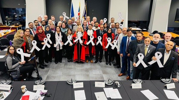 Councillors standing for white ribbon day