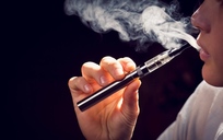 Photo of using an e-cigarette