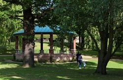 Raphael Park bandstand