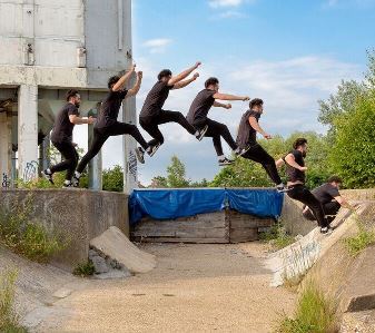 Parkour staggered jump