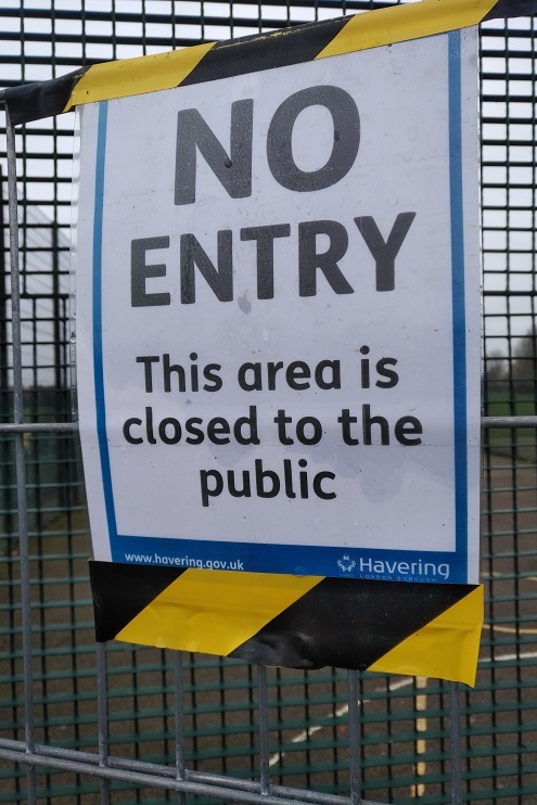 Noe ntry to play area