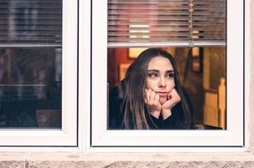 Self-isolating image