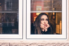 Self-isolating image