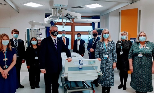 Politicans at Queens Hospital 15 Feb 2022