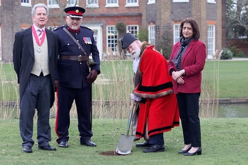 Mayor tree planting 11 March 2022 at Langtons