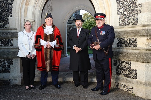 Mayor at Jubilee church service Thurs 2 June 2022