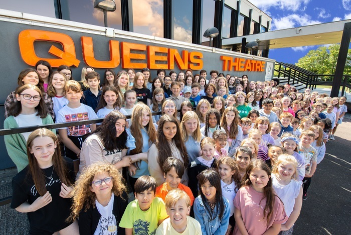 Never never cast July 2022