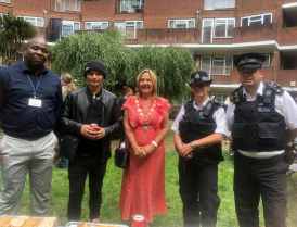 Community Spirit event mayor with officers