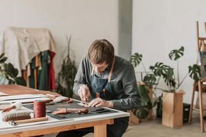 Apprentice carpentry and woodworker