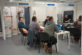 Quantum heat pump training 