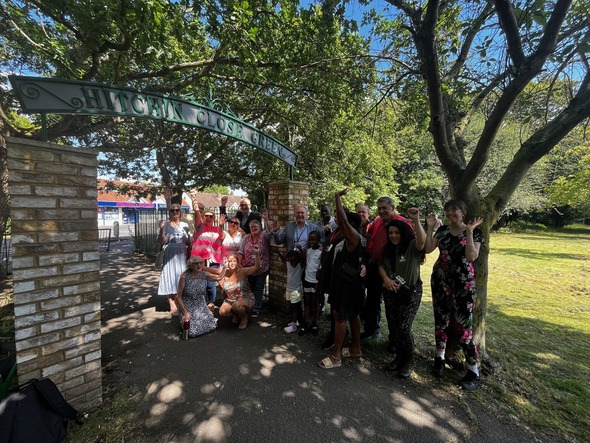 Hitchin Close Village Green dedication