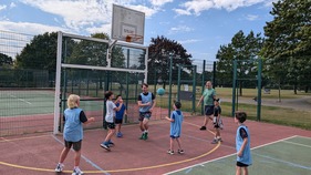 Police Clear Hold Build sports events - Upminster kids having fun on the basketball court