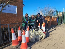 WWL - Elm Park litter picking